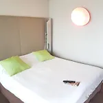 Campanile Clermont-ferrand Sud 3* איסוואר
