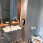 Campanile Clermont-ferrand Sud מלון 3*