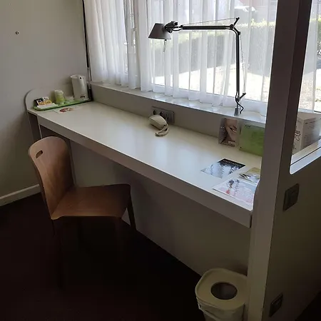 克莱蒙费朗 ～ 伊苏瓦尔钟楼酒店 3*