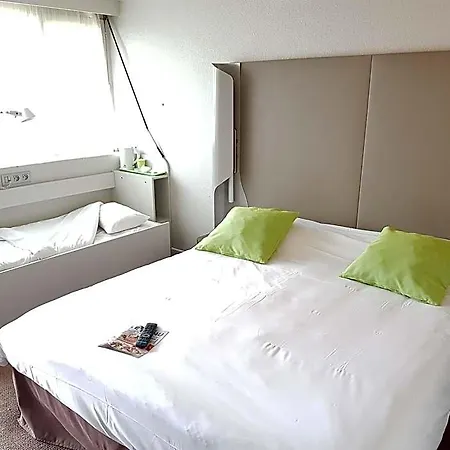 Campanile Clermont-ferrand Sud 3*